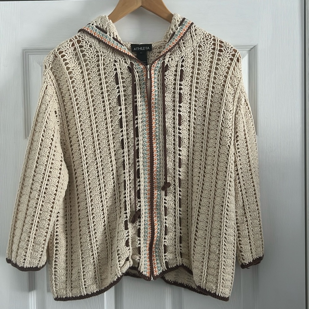Athleta crocheted 3/4 sleeve zip up sweater. EXCELLENT CONDITION